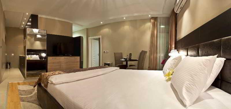 Apart K Apartments & Rooms Белград Экстерьер фото
